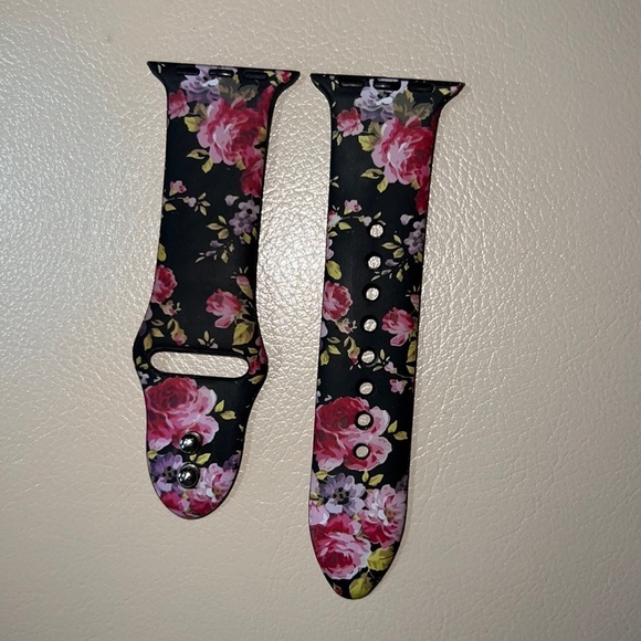 Apple I watch band. Black with pink flowers - Picture 1 of 3